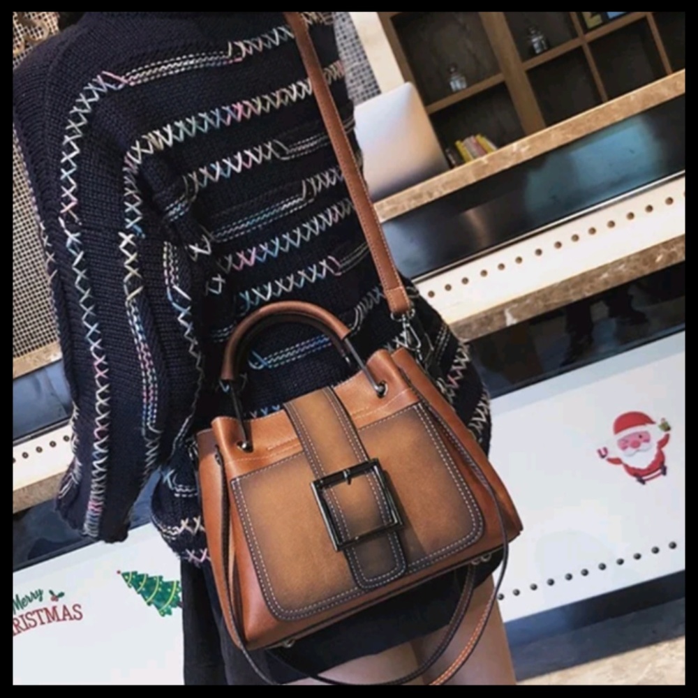 #NEW TURIN Crossbody C - Picture 4 of 8